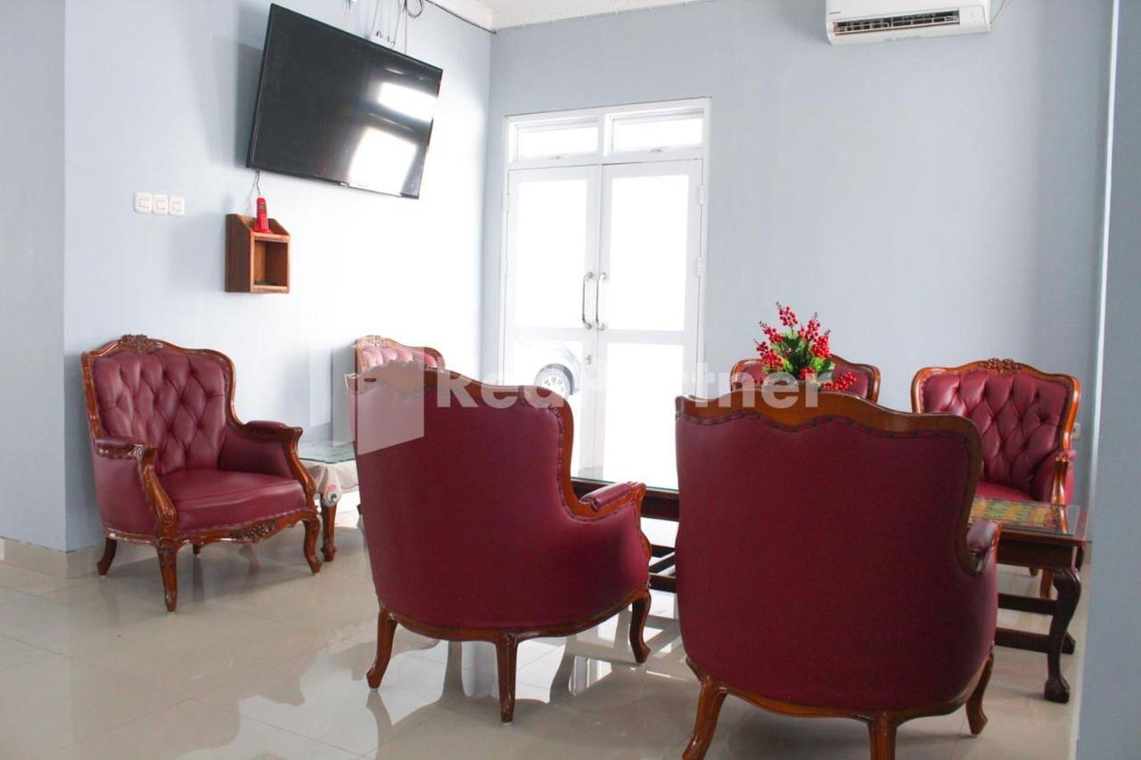 Brahma Hotel Mitra Reddoorz Jakarta Luaran gambar