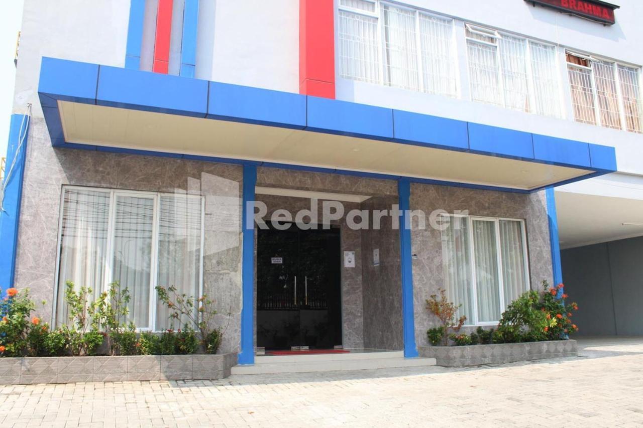 Brahma Hotel Mitra Reddoorz Jakarta Luaran gambar